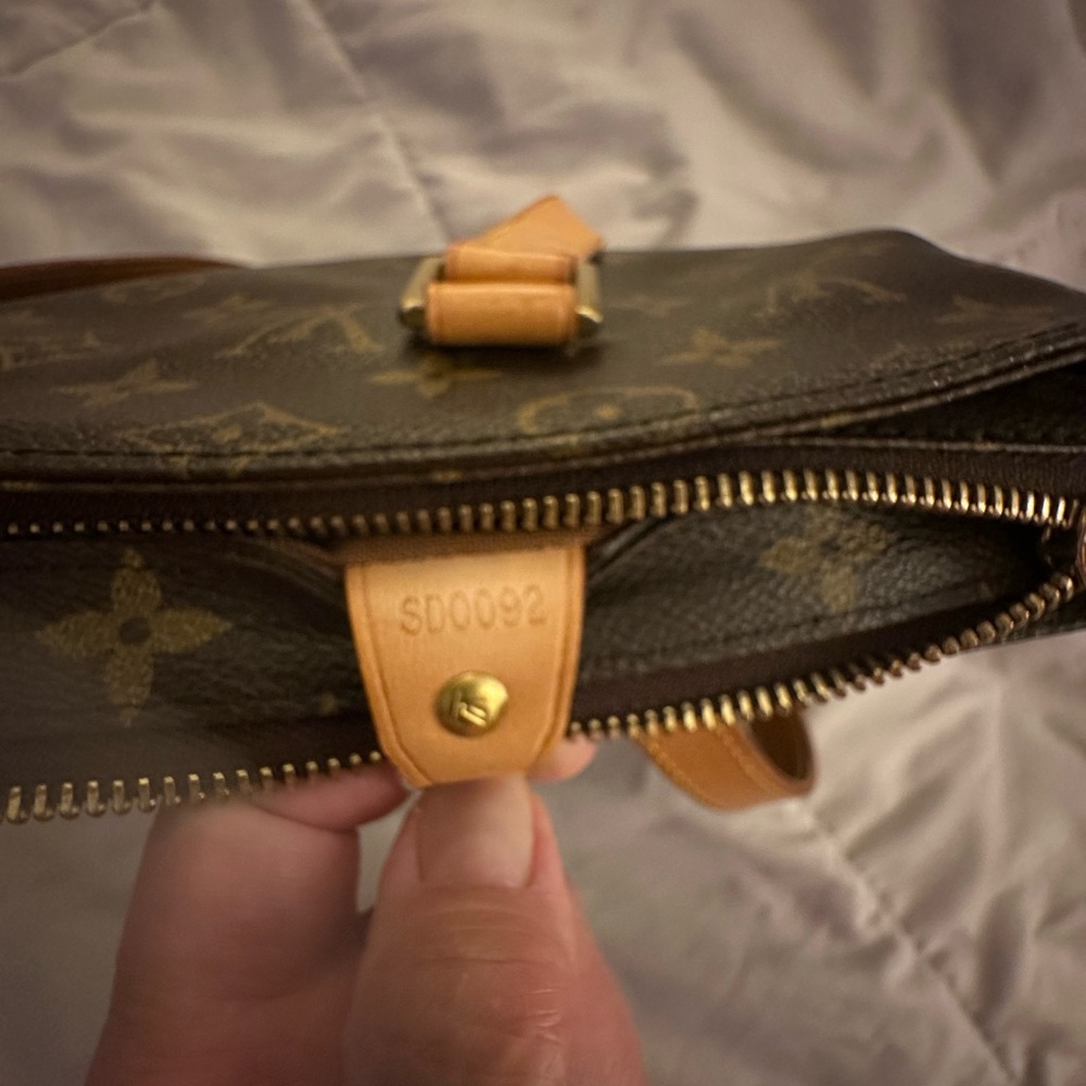 Louis Vuitton Classic Brown Monogram Tote - Picture 11 of 11